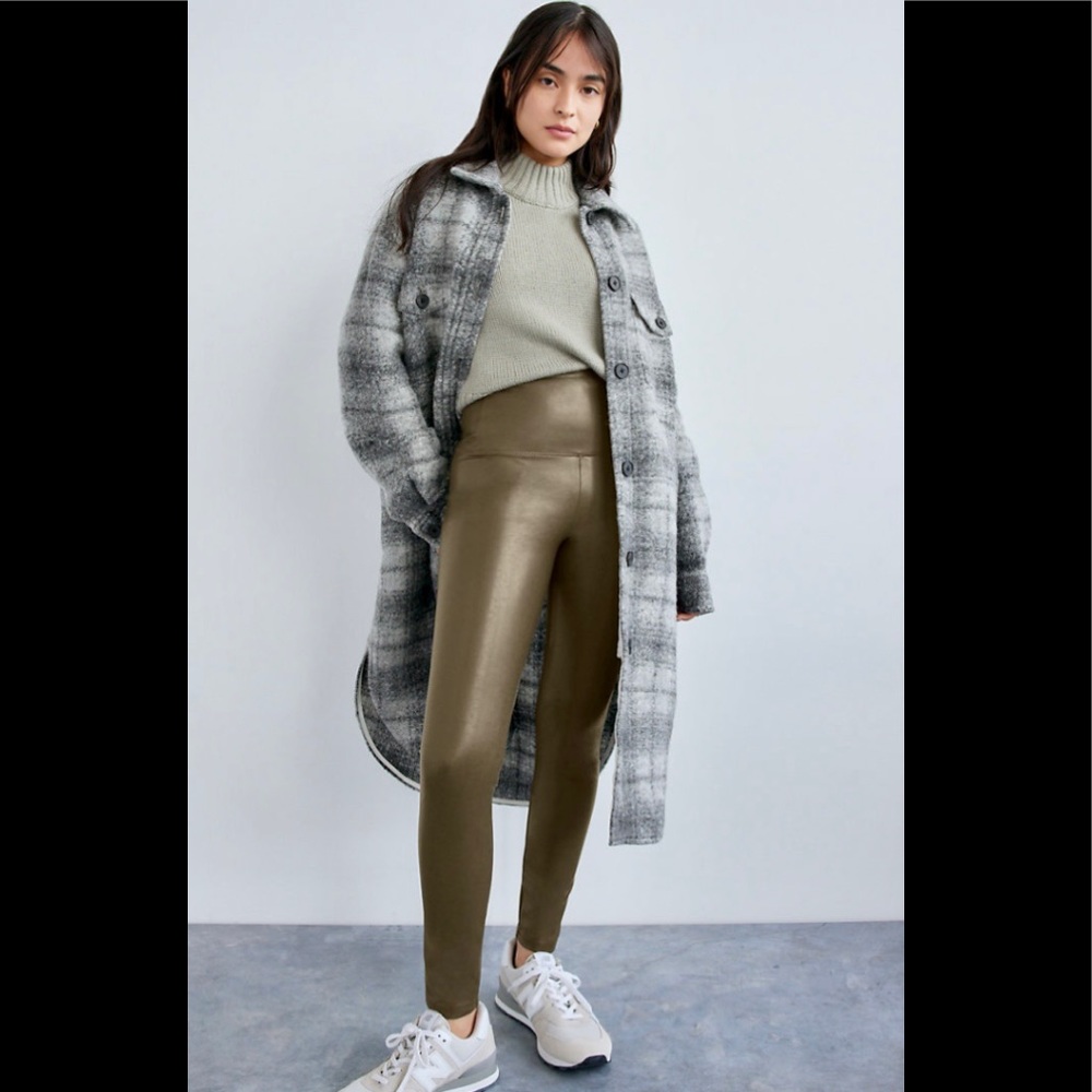 Aritzia Daria Legging/Pant